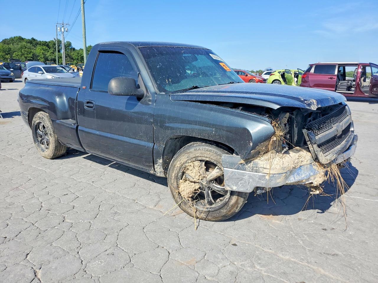 2003 Chevrolet Silverado C1500 - Image 4