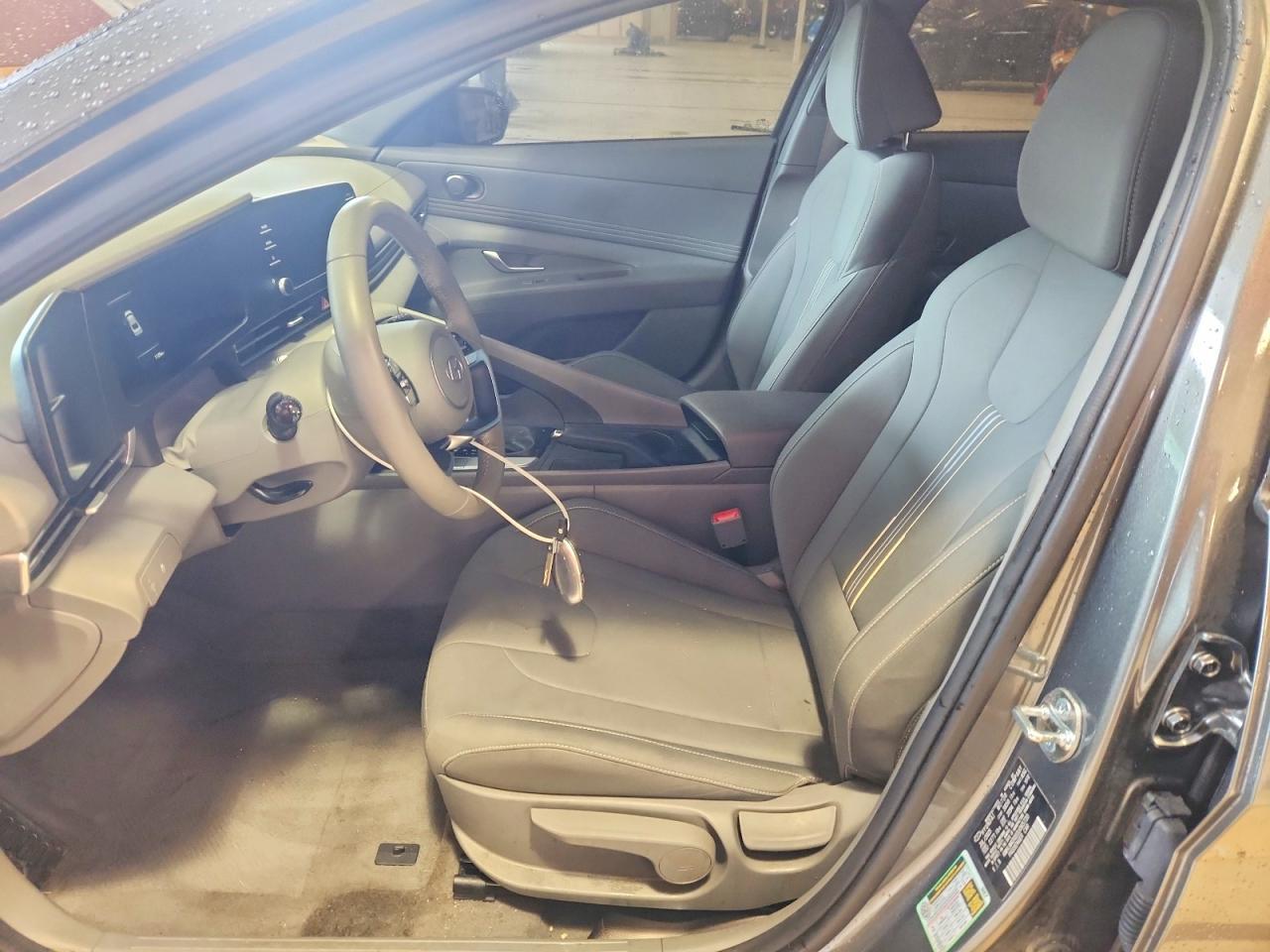 2025 Hyundai Elantra Sel Sport - Image 7