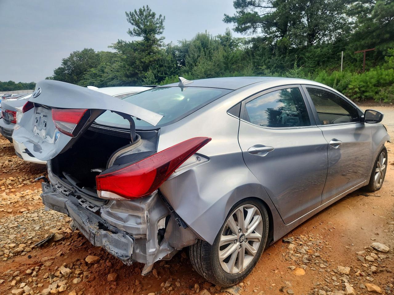 2015 Hyundai Elantra Se - Image 3