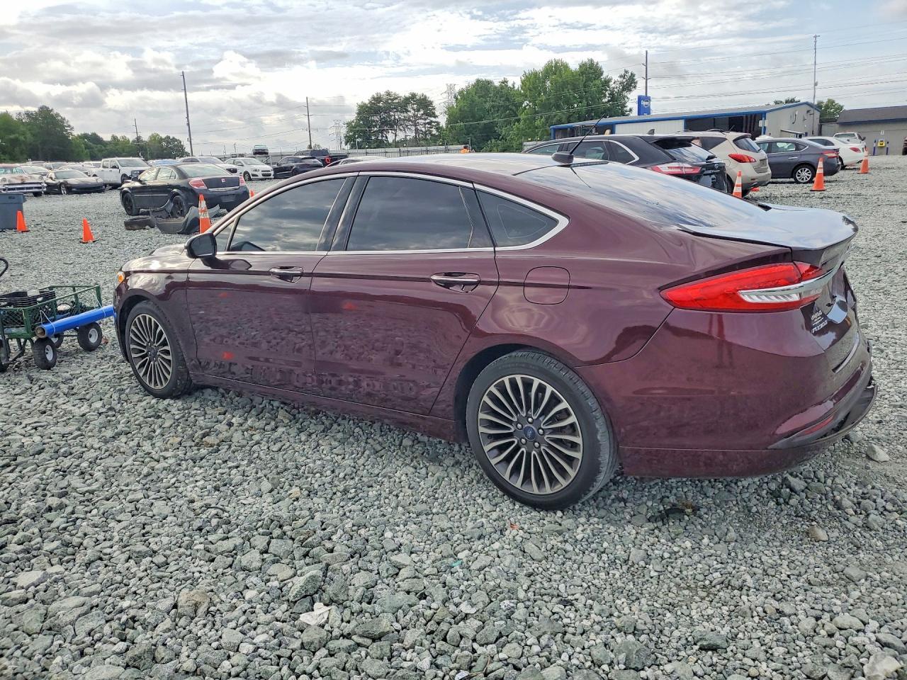 2017 Ford Fusion Se - Фото 2