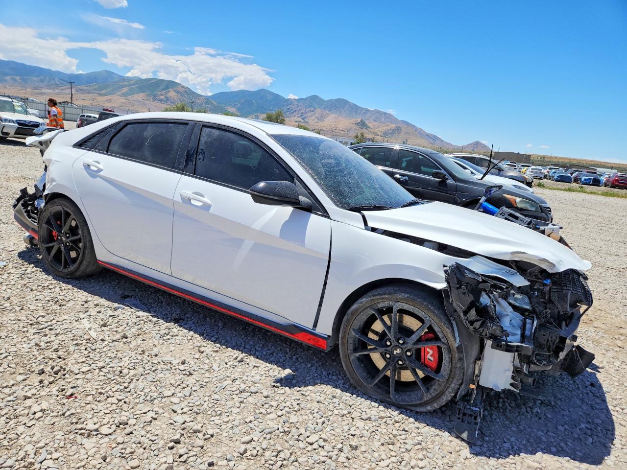 2025 Hyundai Elantra N Base - Фото 4
