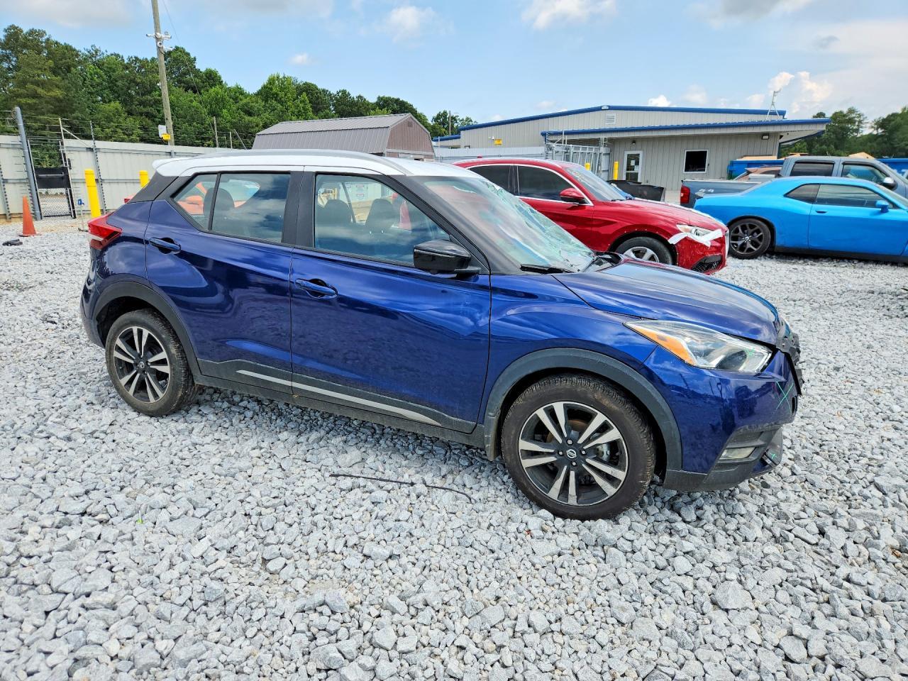2019 Nissan Kicks Sr - Image 4