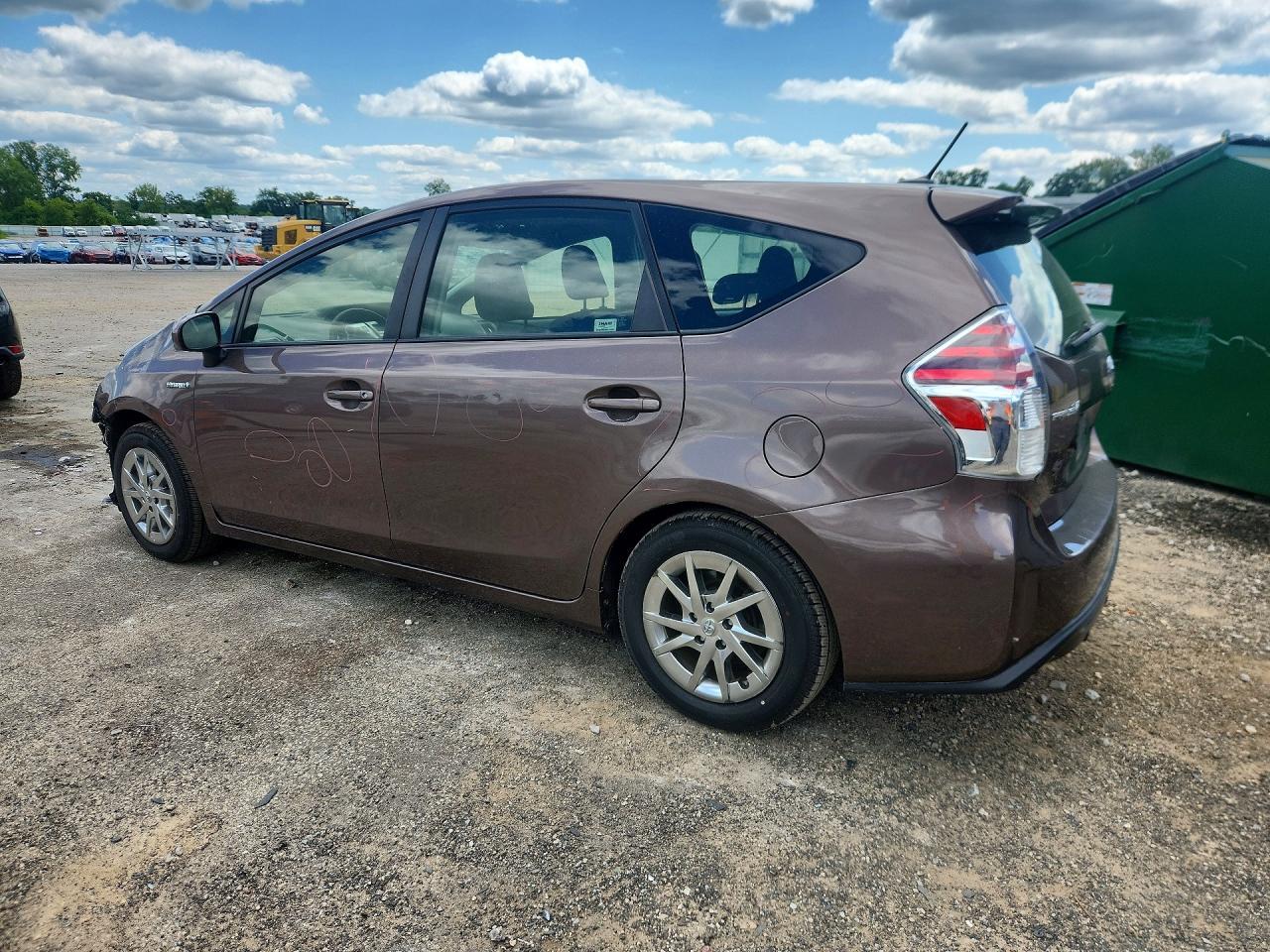 2016 Toyota Prius V Three - Image 2