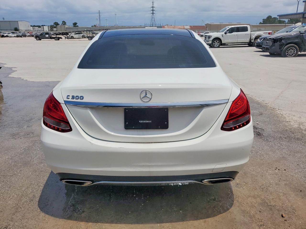 2017 Mercedes-Benz C 300 - Image 6