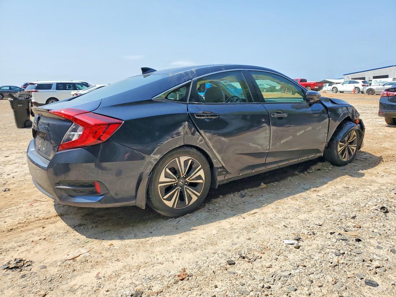 2018 Honda Civic Ex - Image 3