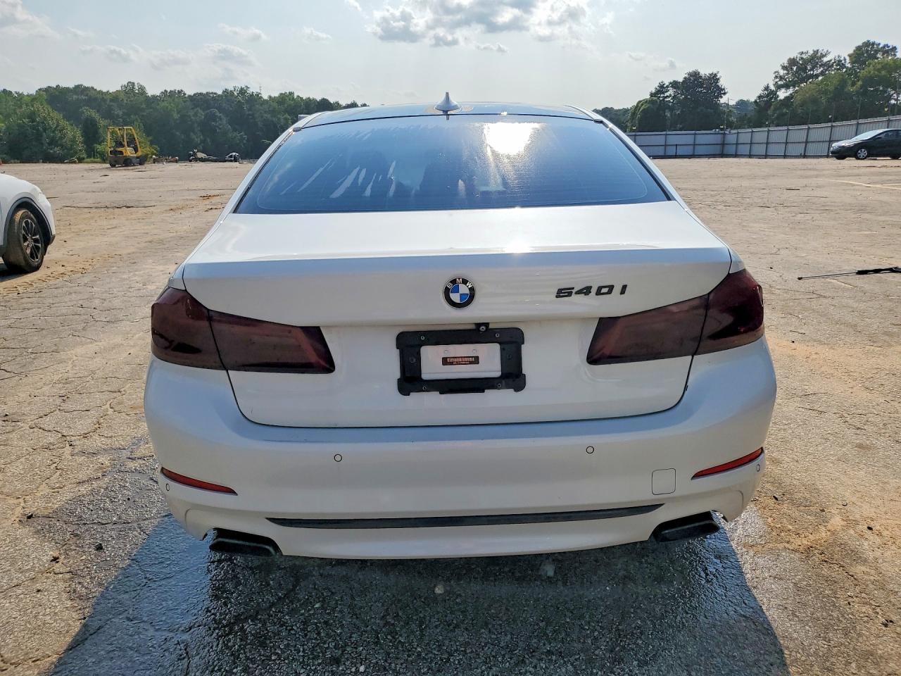 2017 BMW 540 I - Фото 6
