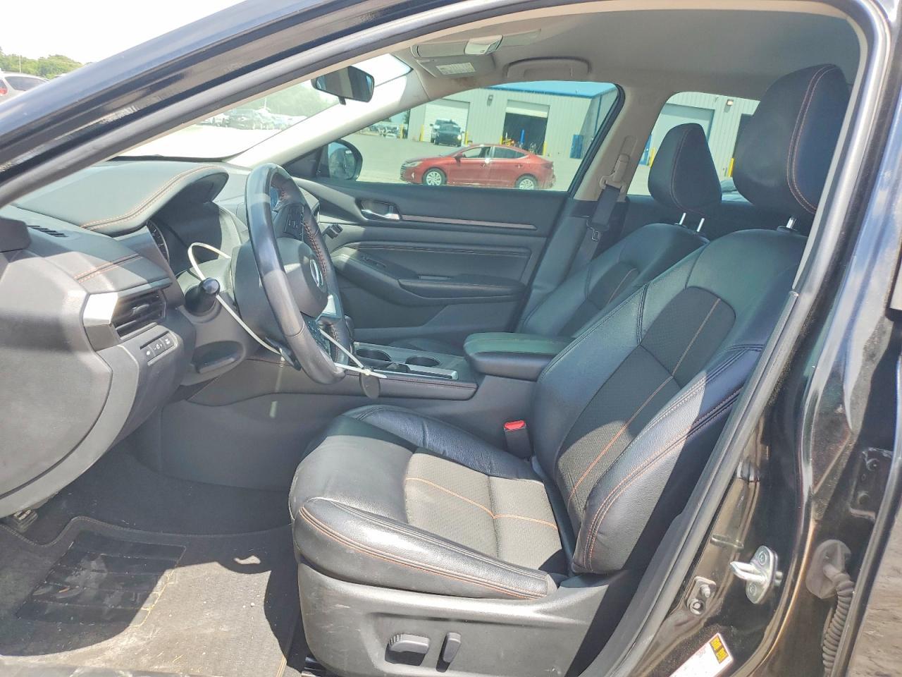 2022 Nissan Altima Sr - Image 7