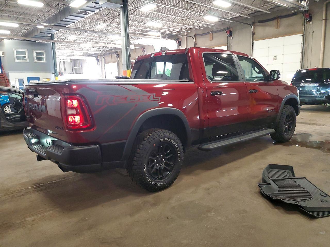 2025 Ram 1500 Rebel - Фото 3