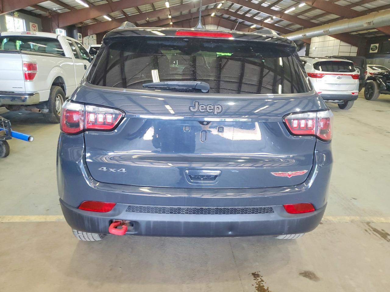 2017 Jeep Compass Trailhawk - Image 6