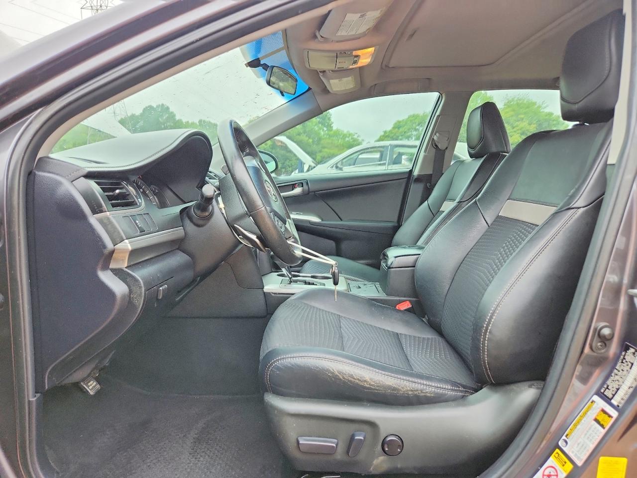 2013 Toyota Camry Se - Image 7