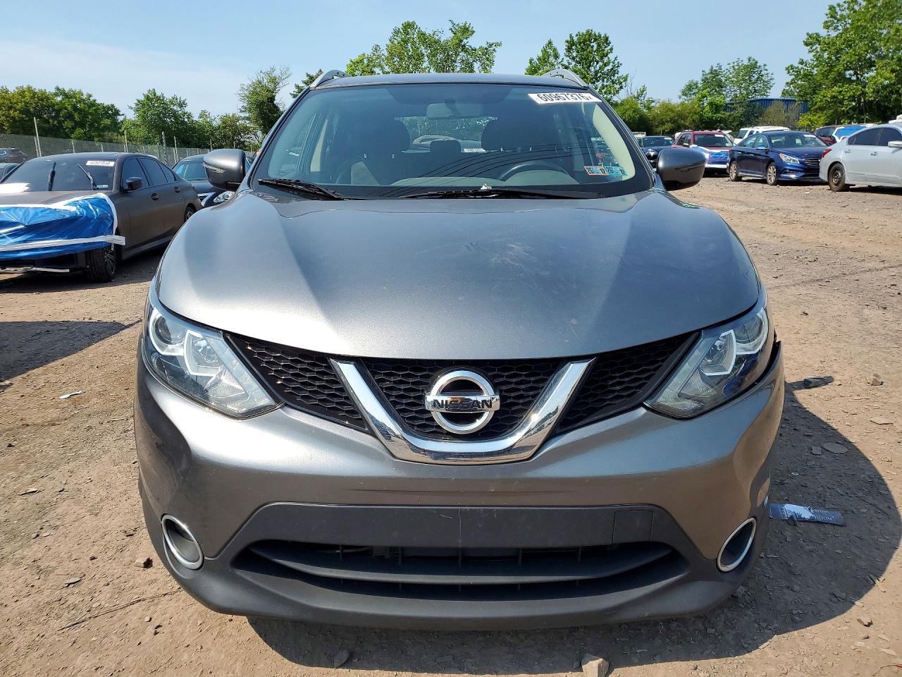 2017 Nissan Rogue Sport Sv - Image 5