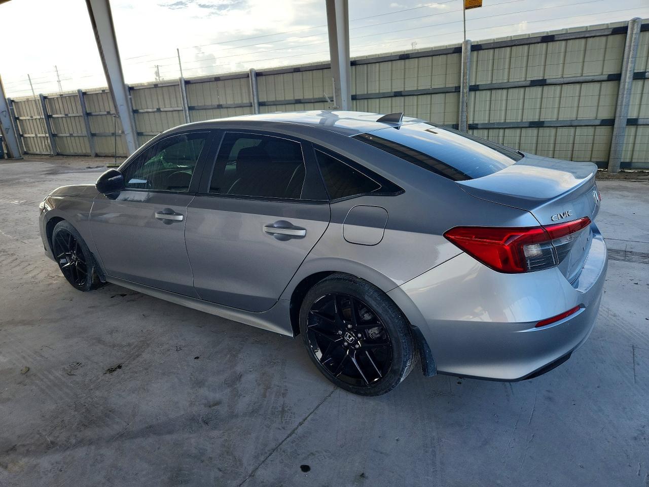 2022 Honda Civic Sport - Фото 2