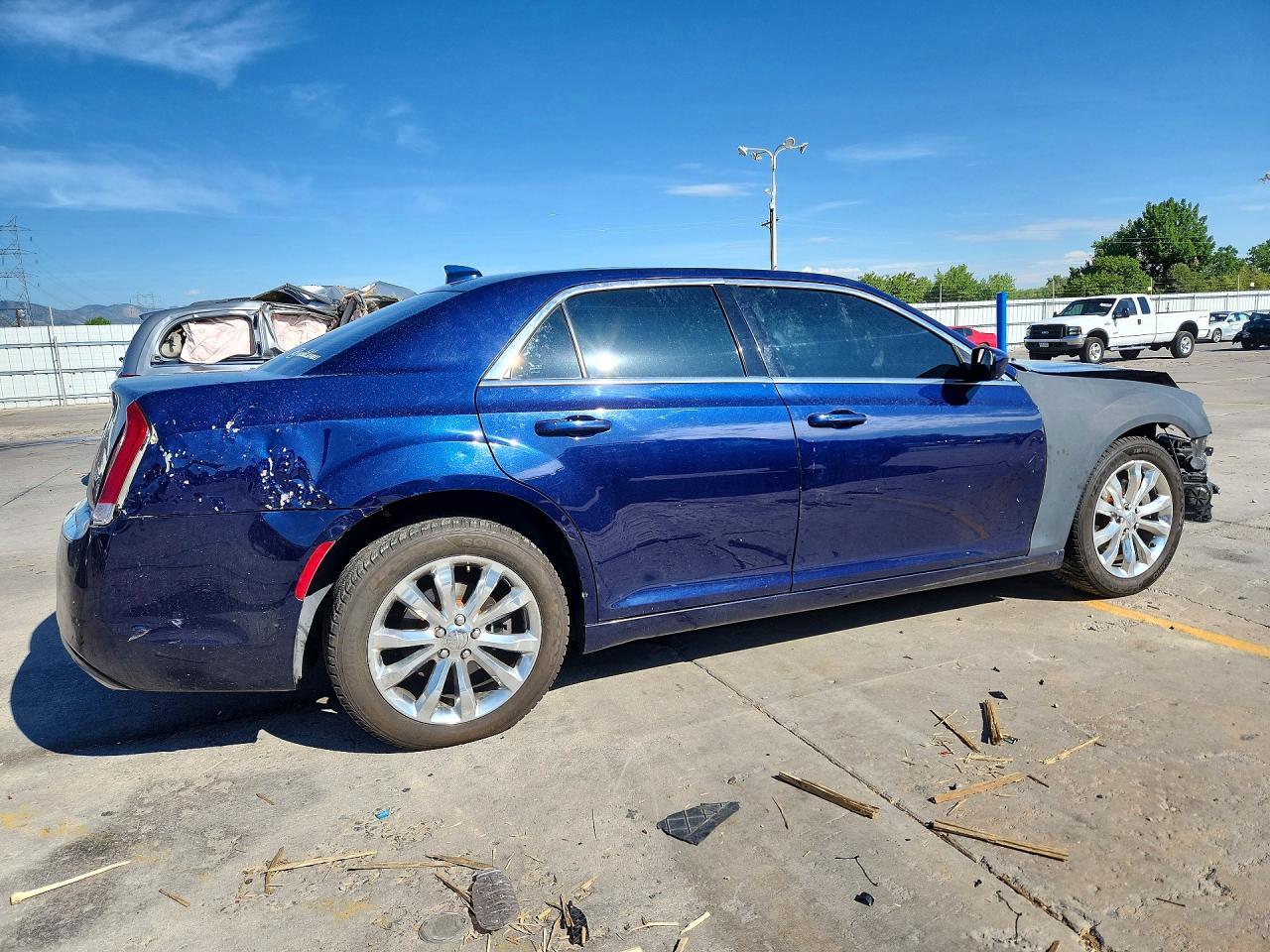 2017 Chrysler 300 Limited - Image 3