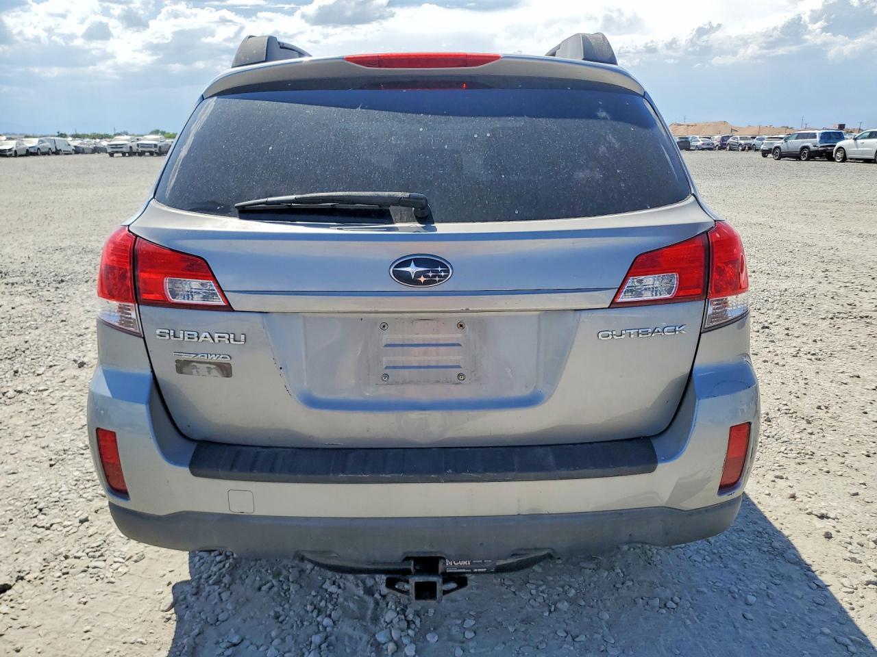 2010 Subaru Outback 2.5I Limited - Фото 6