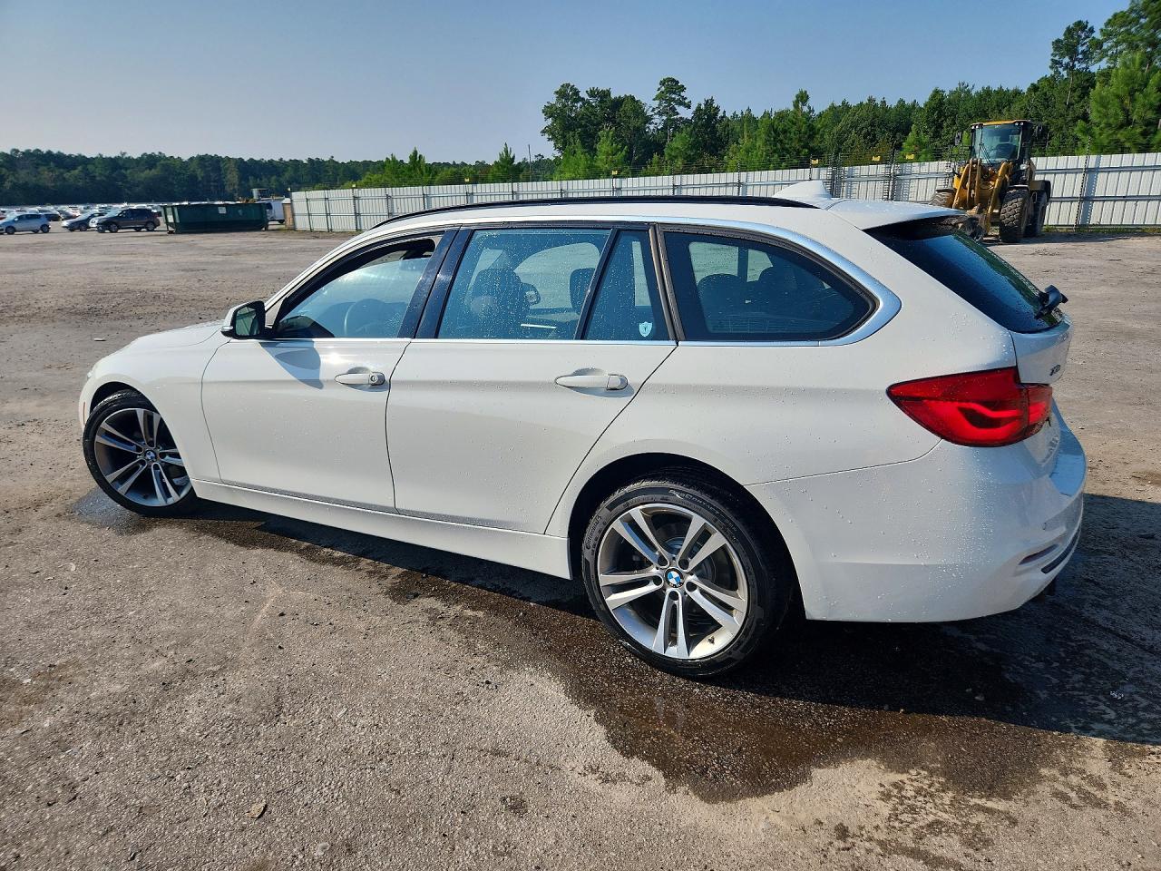 2017 BMW 330 Xi - Image 2