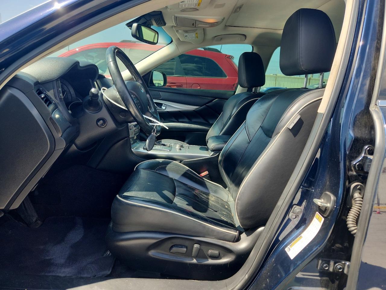 2019 Infiniti Q70 3.7 Luxe - Фото 7