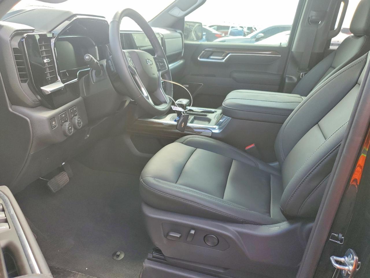 2026 Chevrolet Silverado K1500 Rst - Image 7