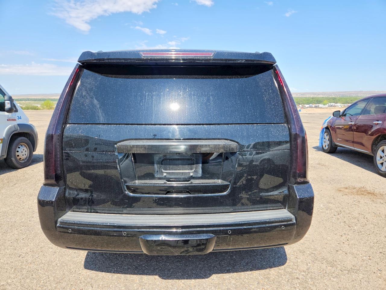 2015 GMC Yukon Denali - Image 6