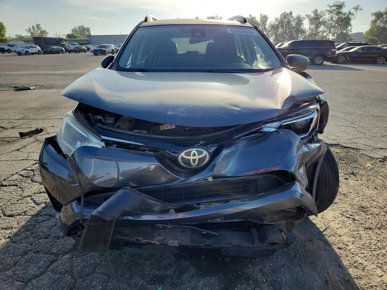 2017 Toyota Rav4 Le - Фото 5