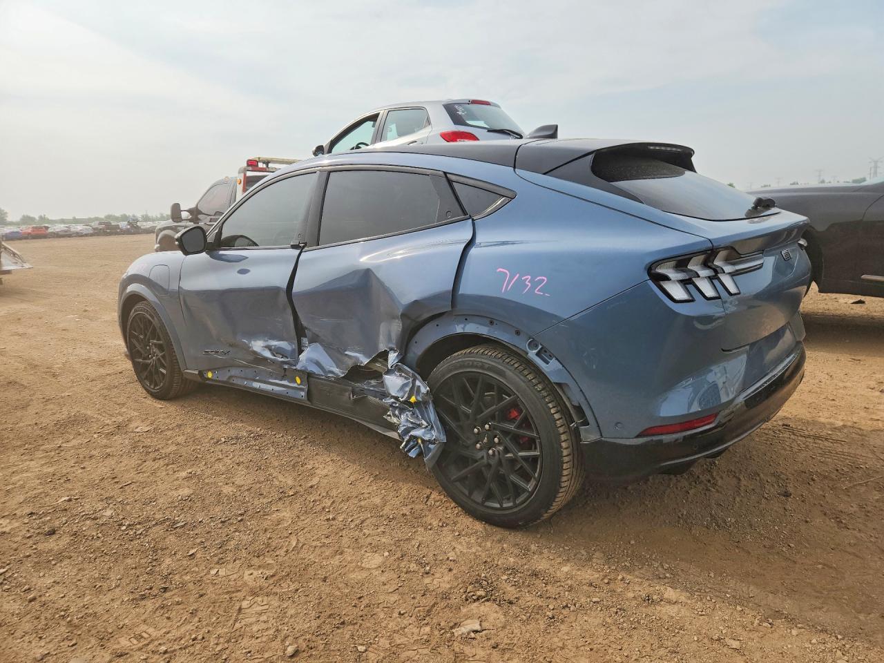 2023 Ford Mustang Mach-E Gt - Фото 2