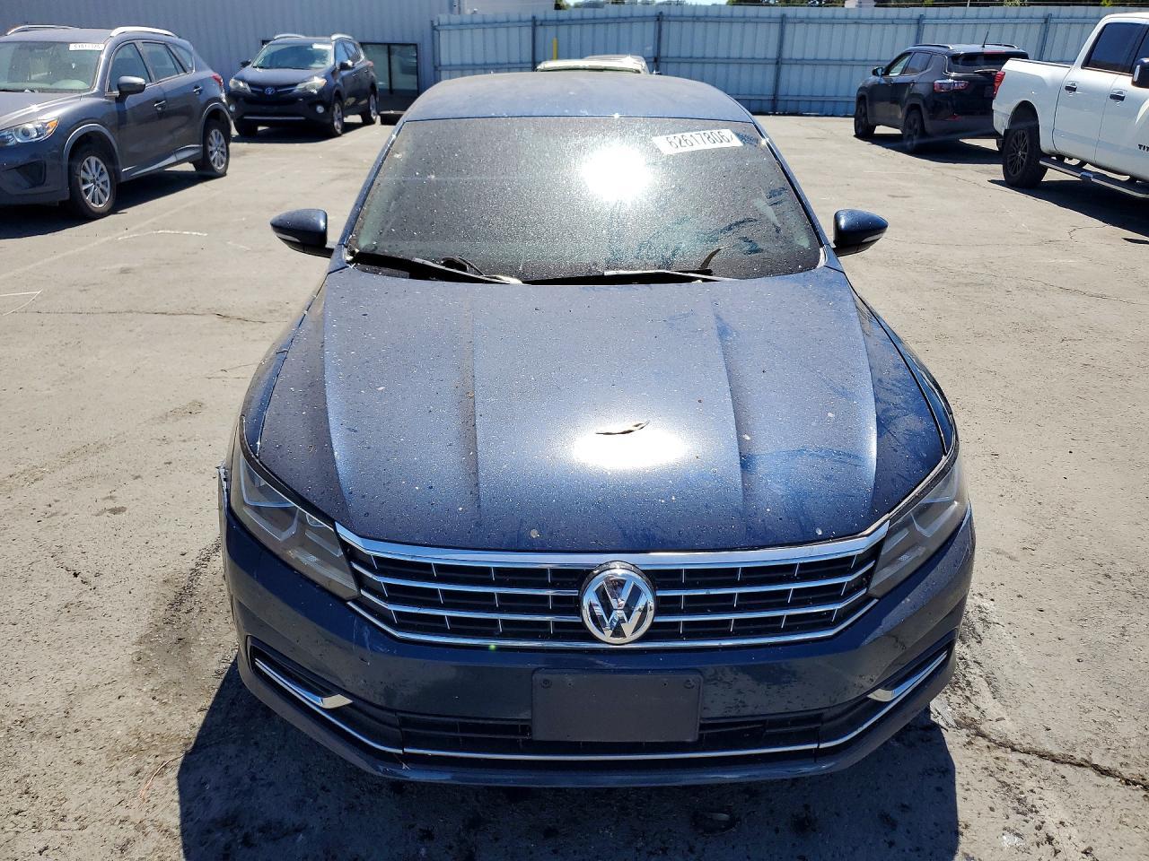 2018 Volkswagen Passat S - Фото 5
