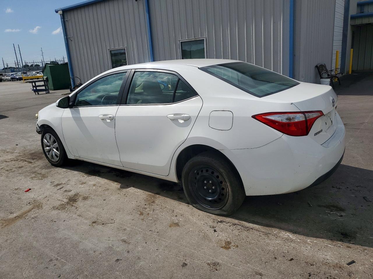 2015 Toyota Corolla Le - Фото 2