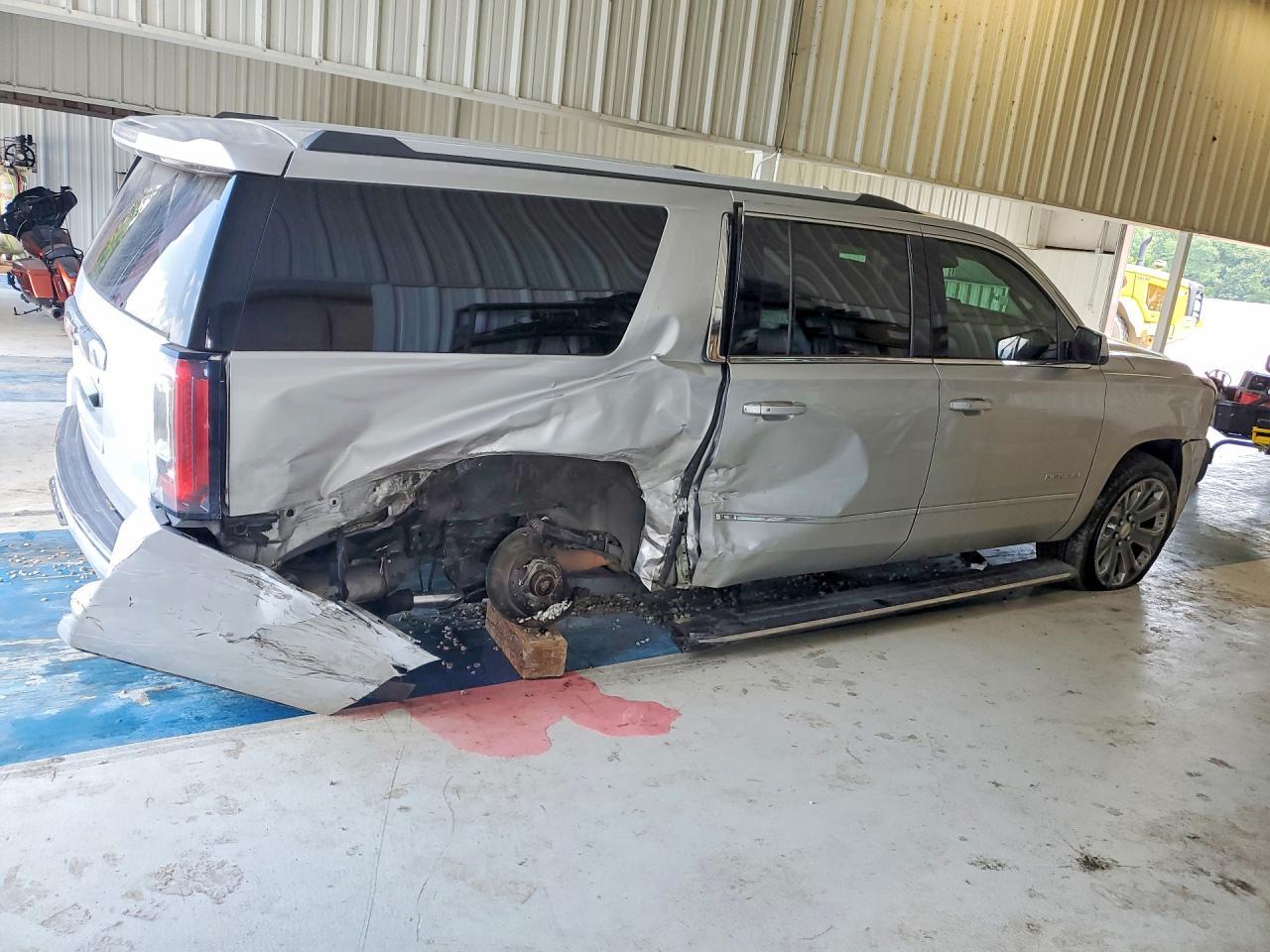 2017 GMC Yukon Xl Denali - Фото 3