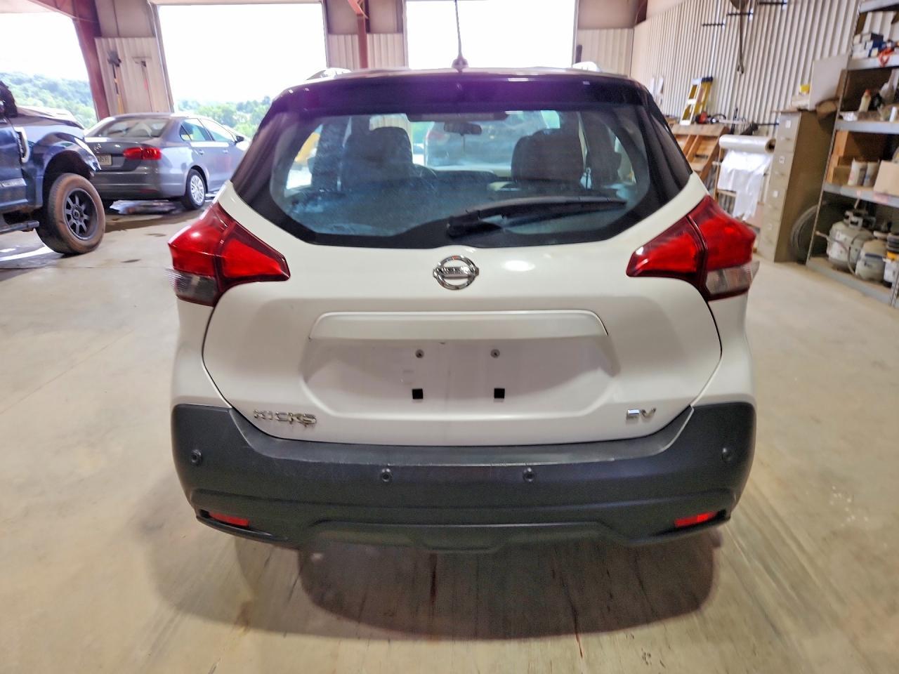 2020 Nissan Kicks Sv - Image 6