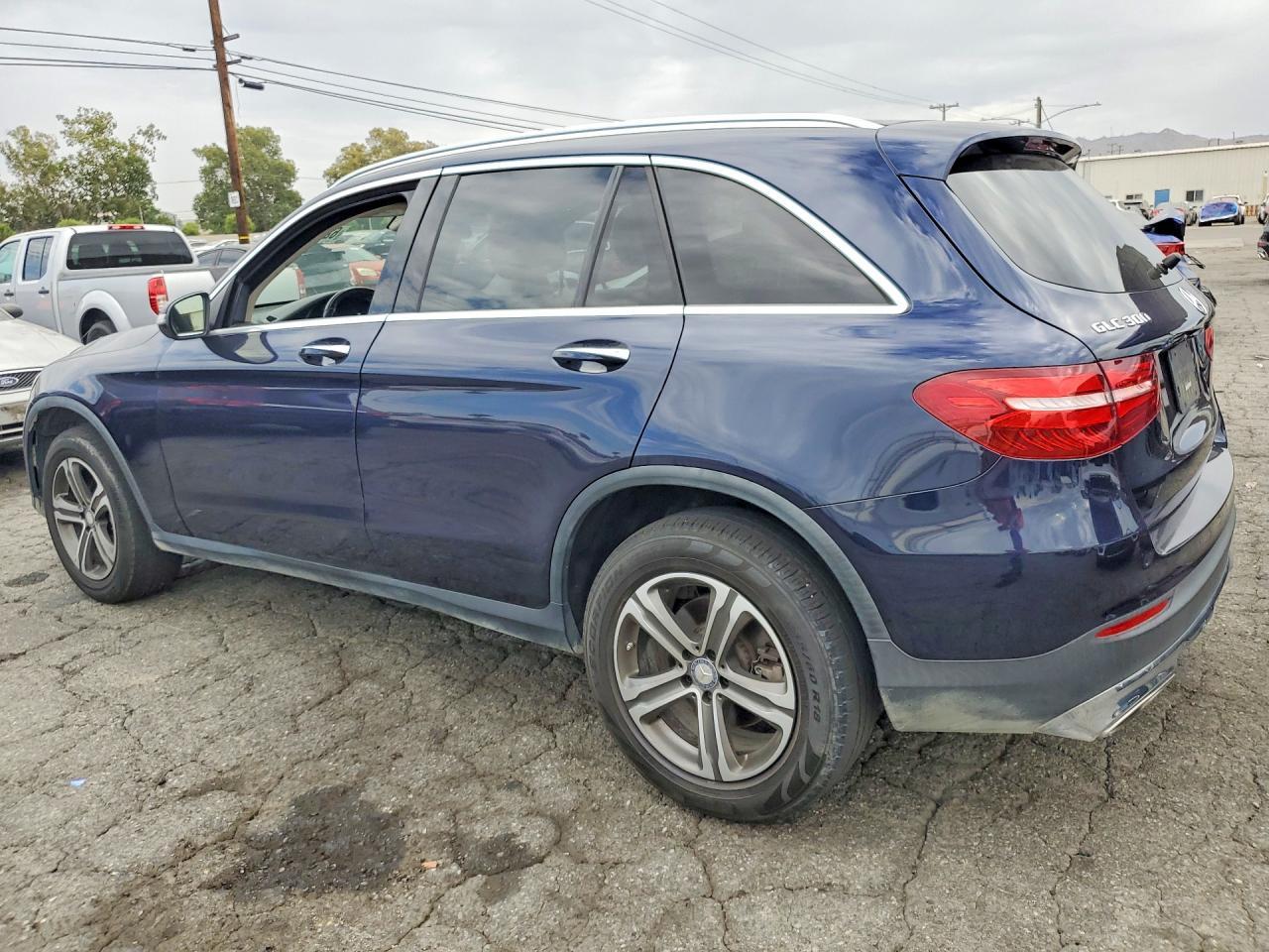 2016 Mercedes-Benz Glc 300 - Фото 2
