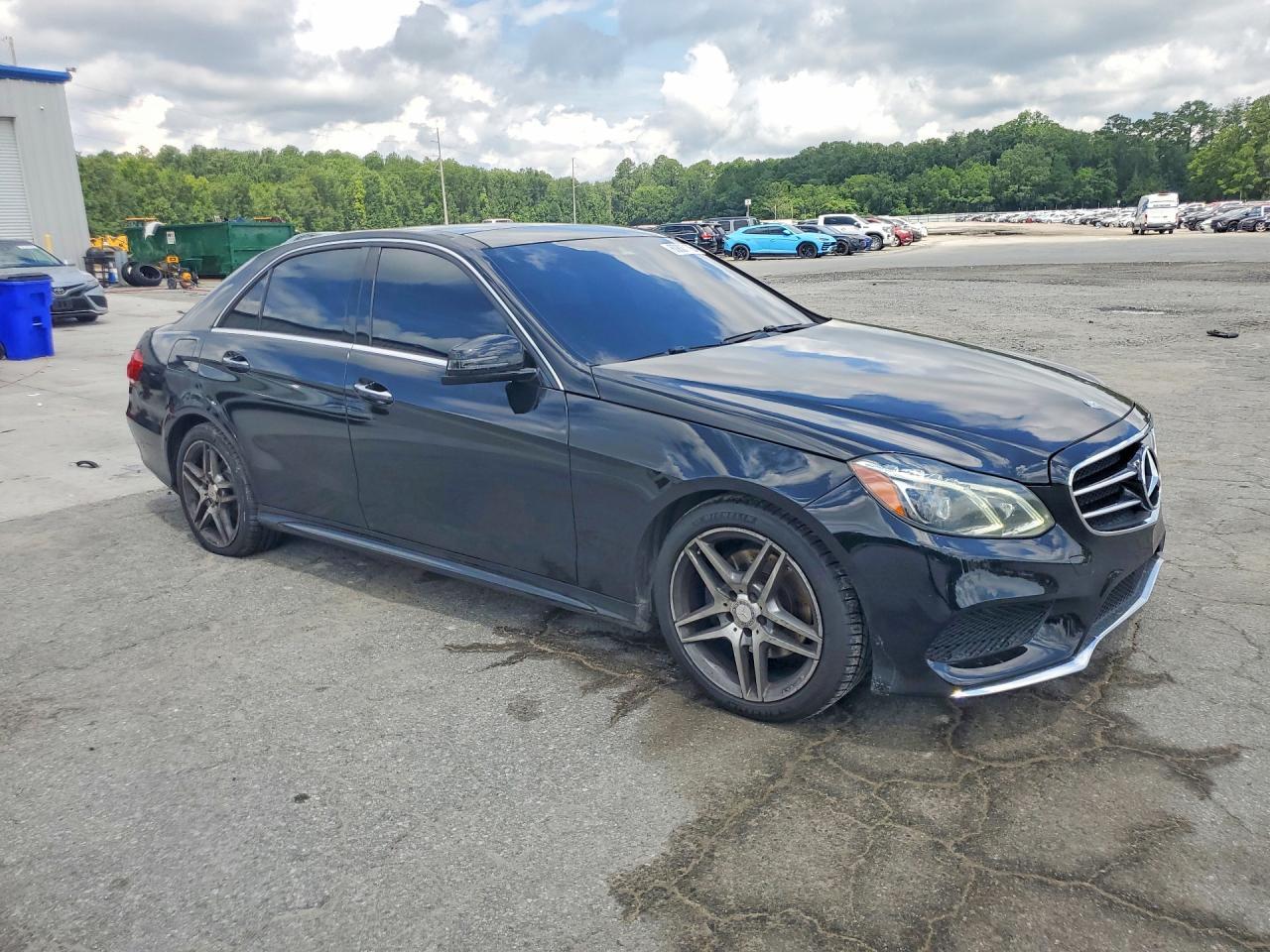2016 Mercedes-Benz E 400 4Matic - Image 4