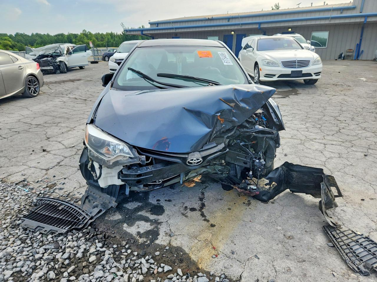 2015 Toyota Corolla L - Фото 5