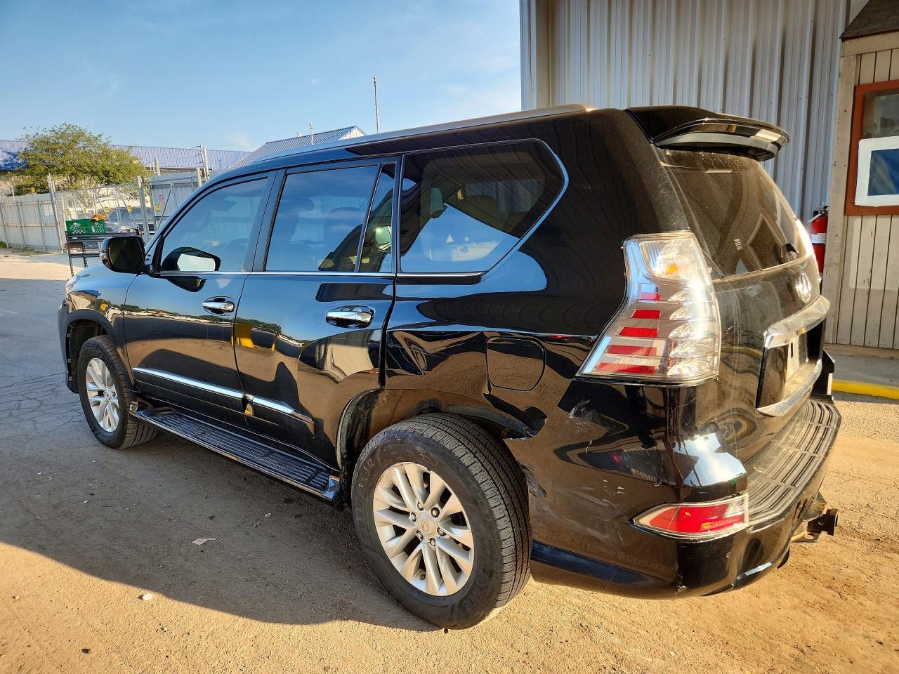 2018 Lexus Gx 460 - Image 2