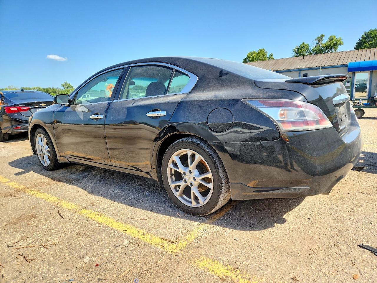 2013 Nissan Maxima 3.5 S - Image 2