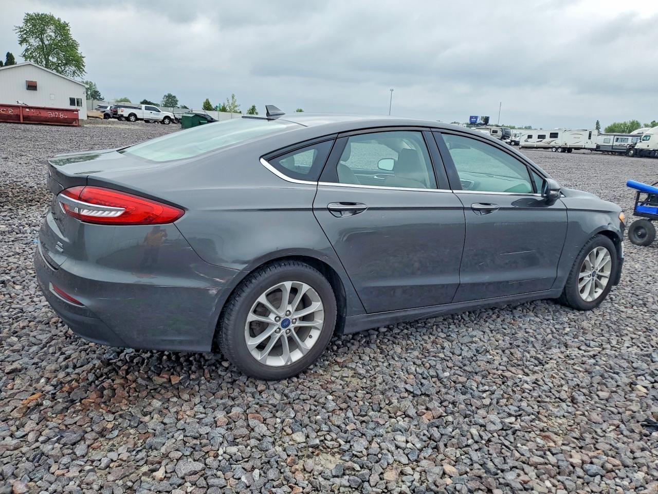2020 Ford Fusion Sel - Image 3