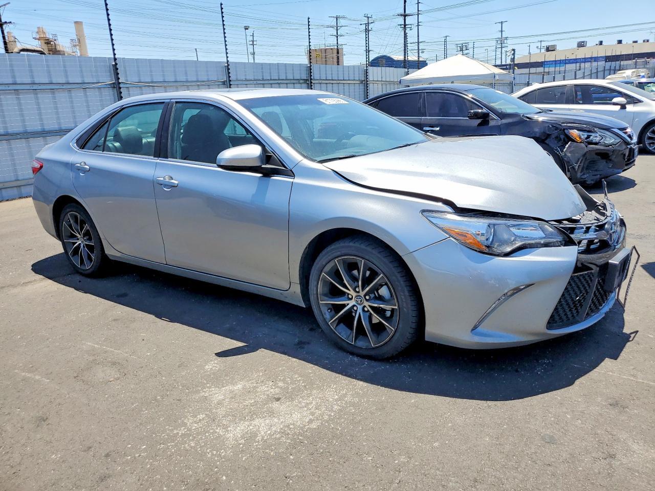 2017 Toyota Camry Xse - Фото 4