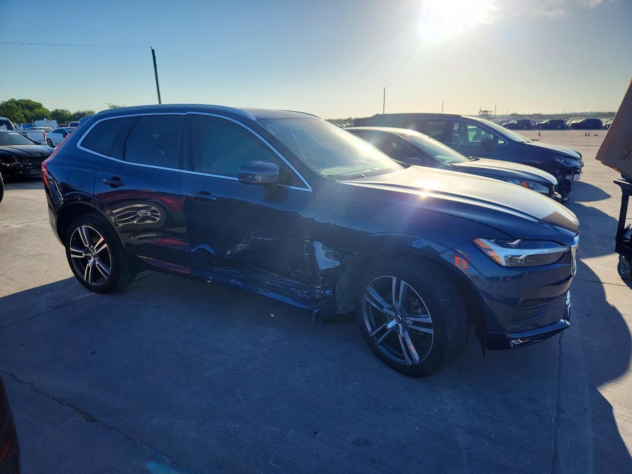 2021 Volvo Xc60 T5 Momentum - Фото 4