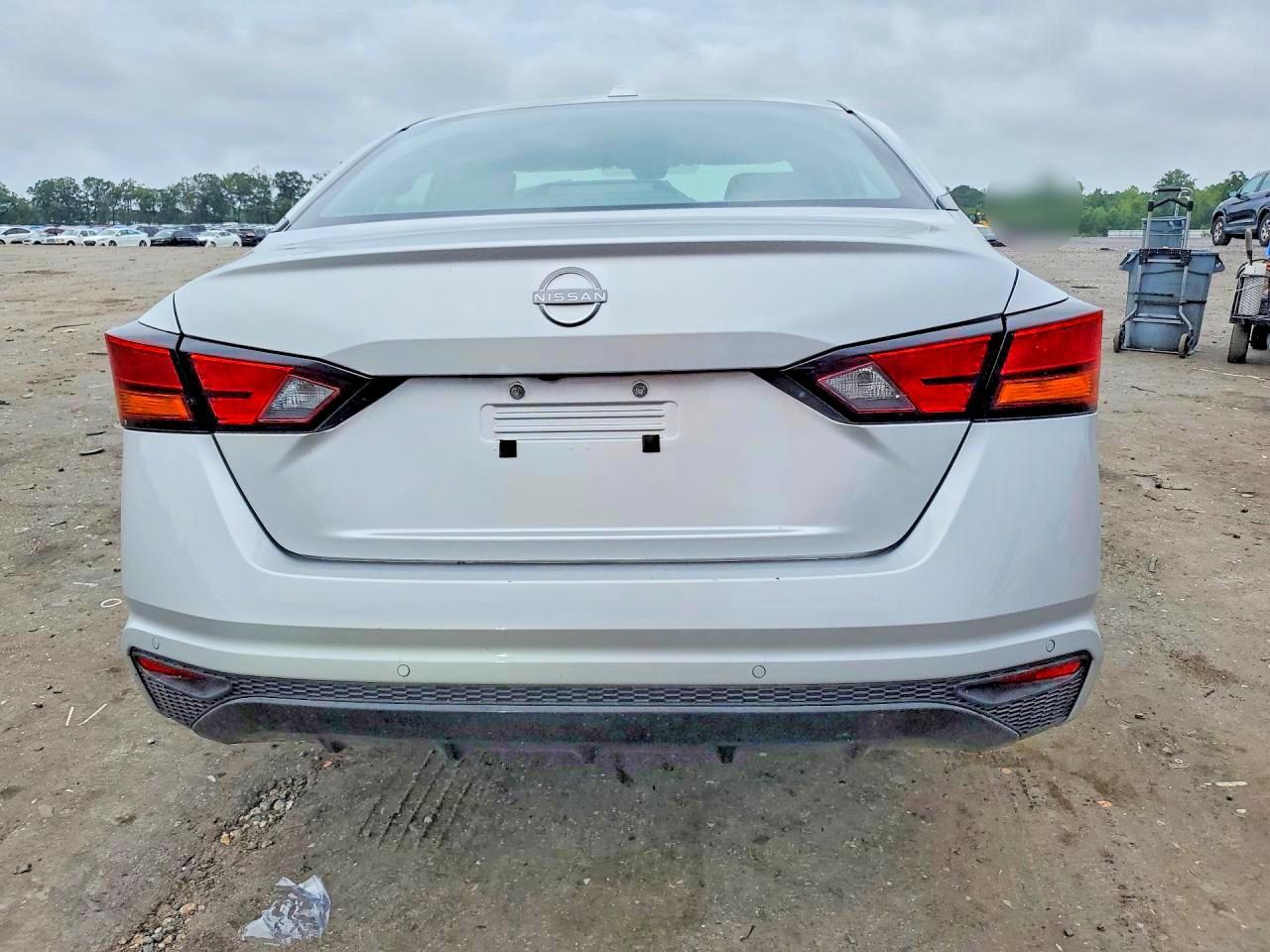 2024 Nissan Altima Sv - Фото 6