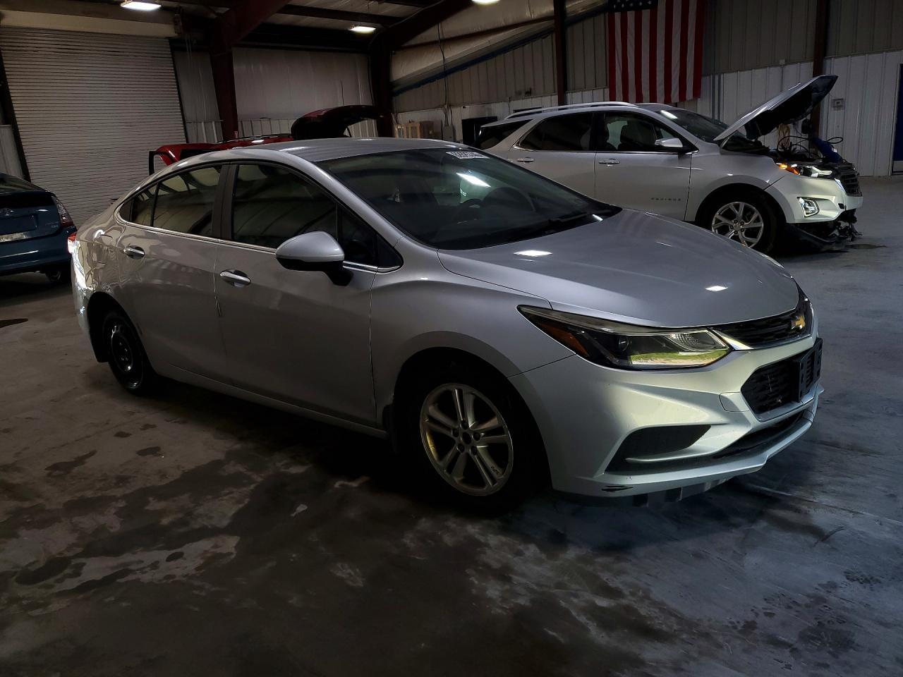 2017 Chevrolet Cruze Lt - Фото 4