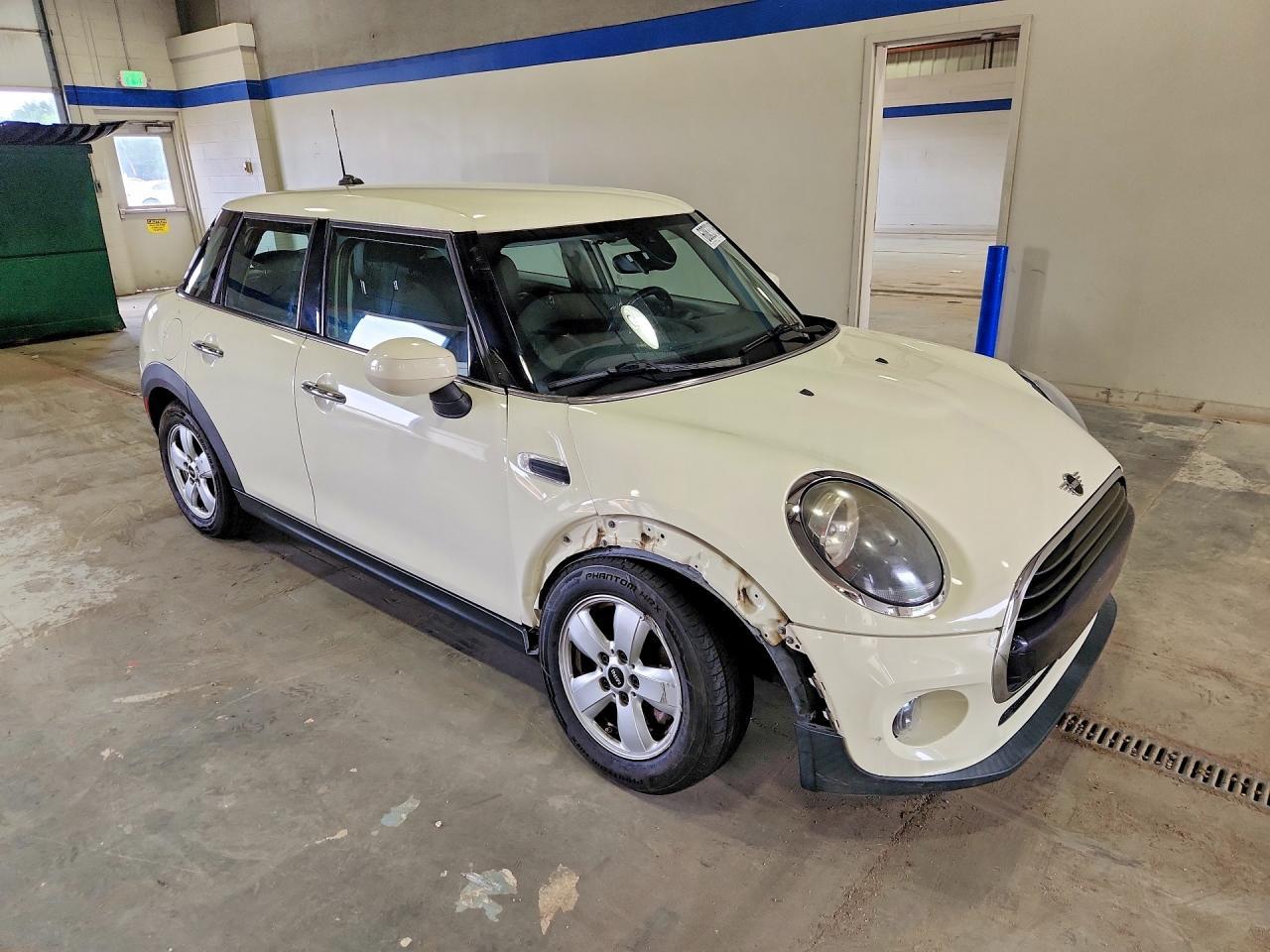 2020 Mini Cooper - Image 4