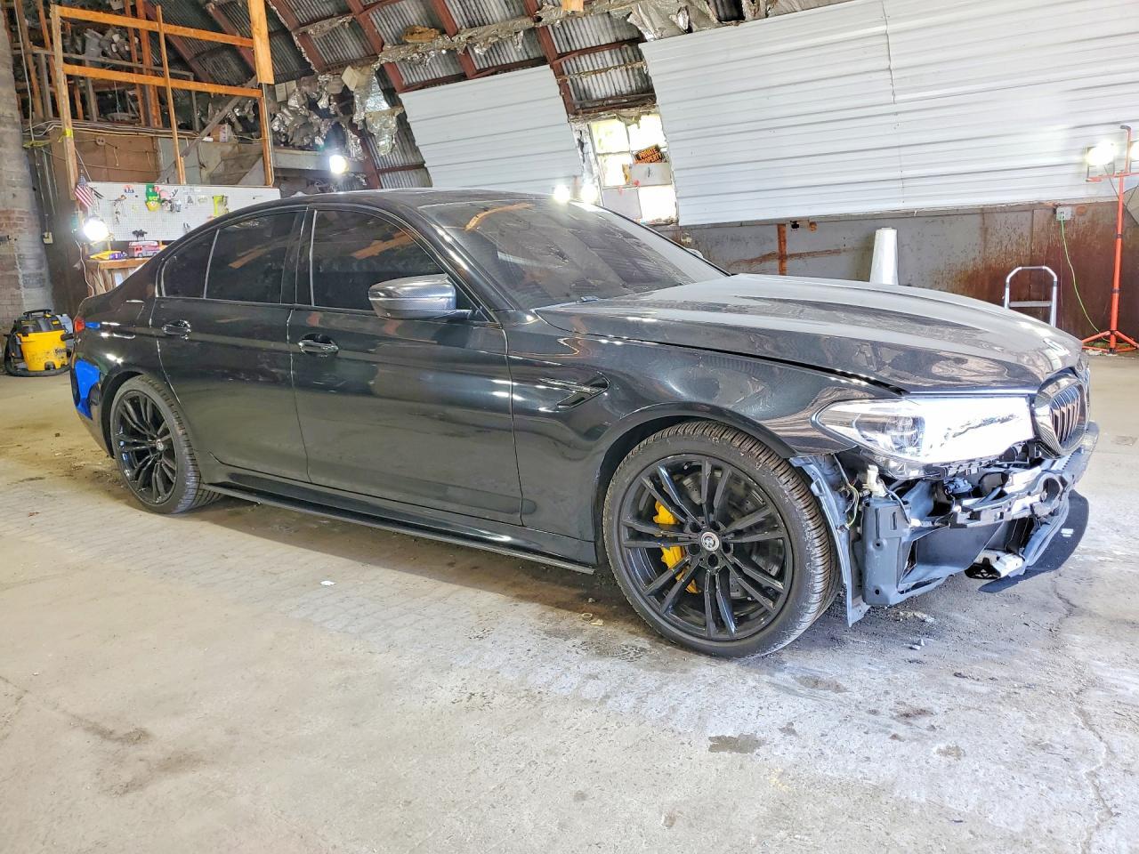 2018 BMW M5 - Фото 3