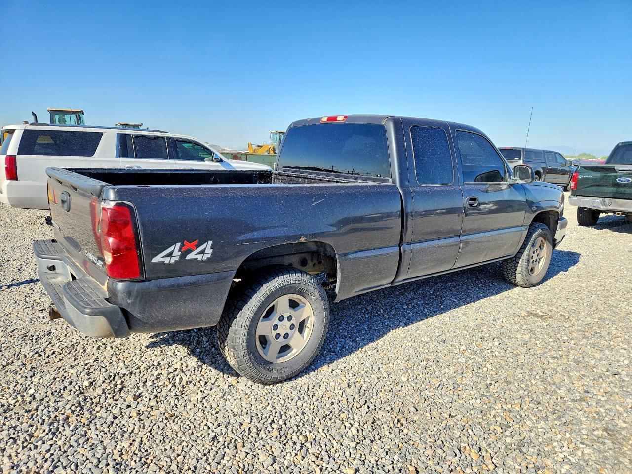 2005 Chevrolet Silverado K1500 - Фото 3