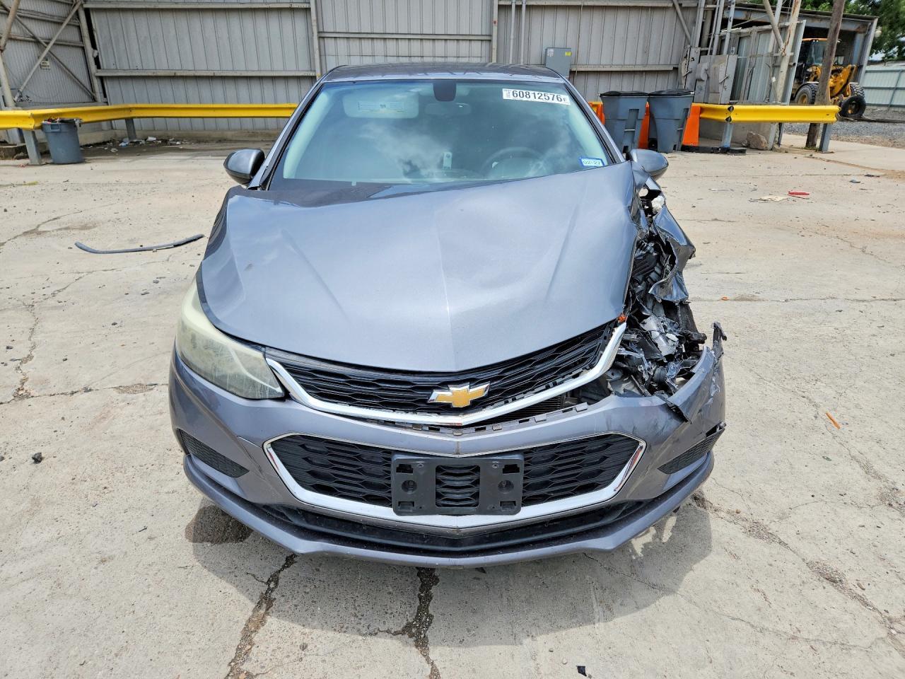 2018 Chevrolet Cruze Lt - Image 5