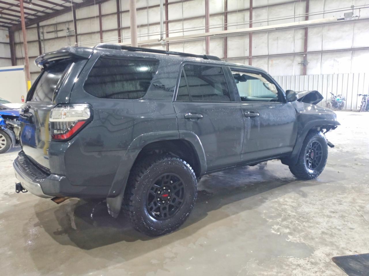 2024 Toyota 4Runner Trd Off-Road Premium - Image 3