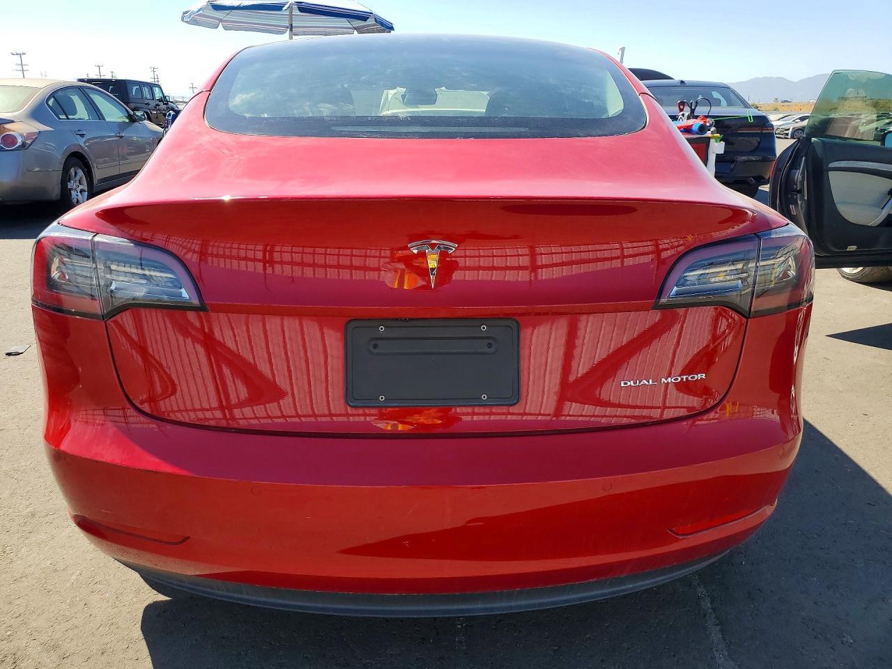 2022 Tesla Model 3 - Image 6