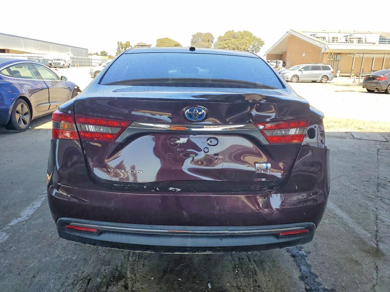 2016 Toyota Avalon Hybrid Xle Premium - Image 6