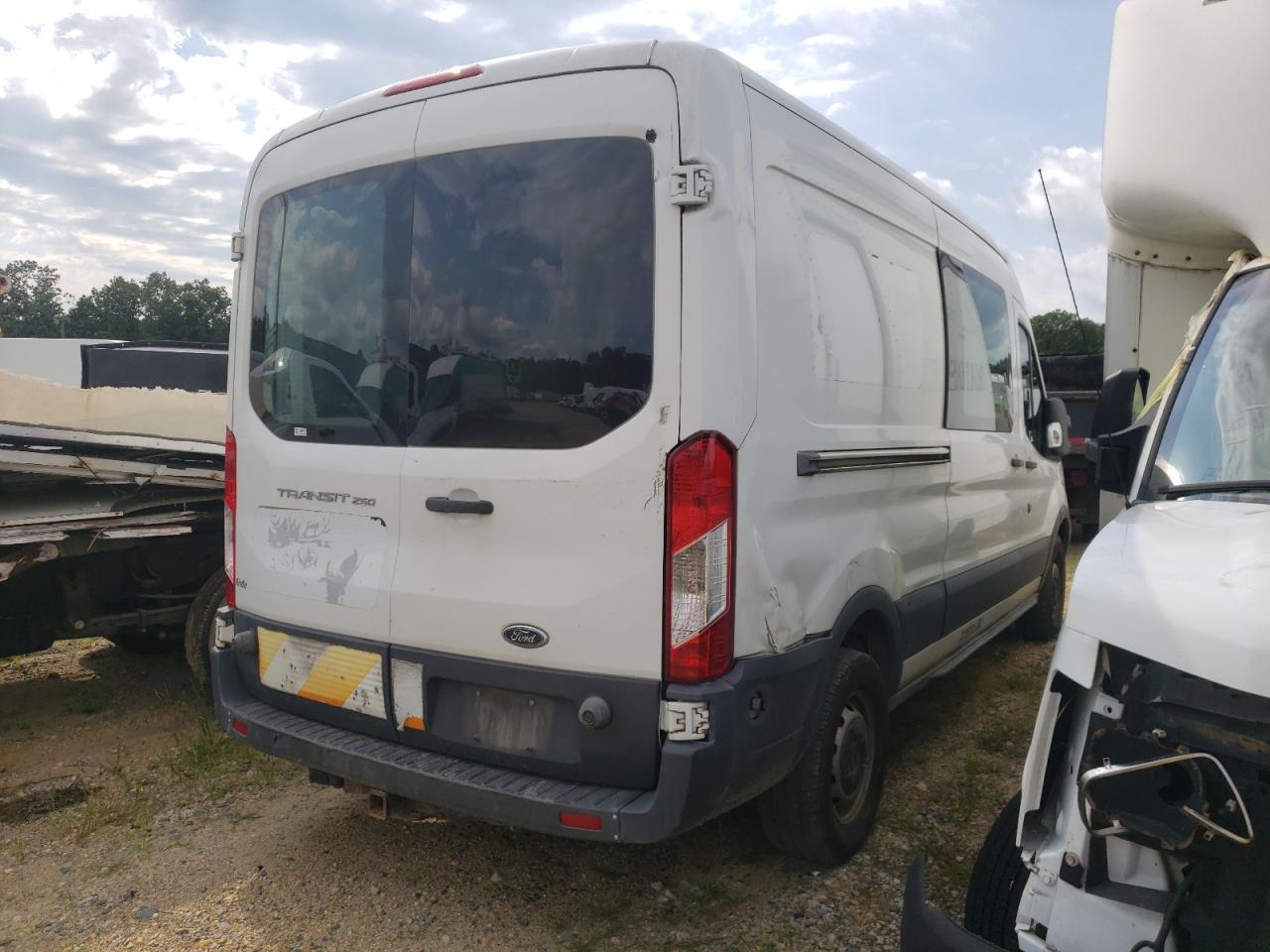 2015 Ford Transit T-250 - Image 3