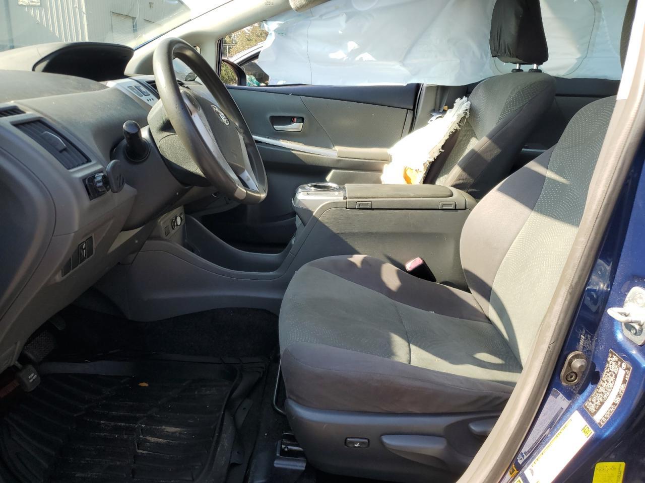 2012 Toyota Prius V - Image 7