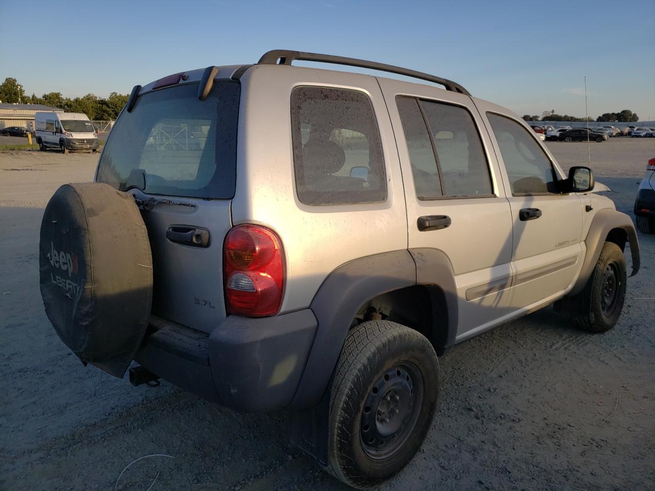 2002 Jeep Liberty Sport - Фото 3