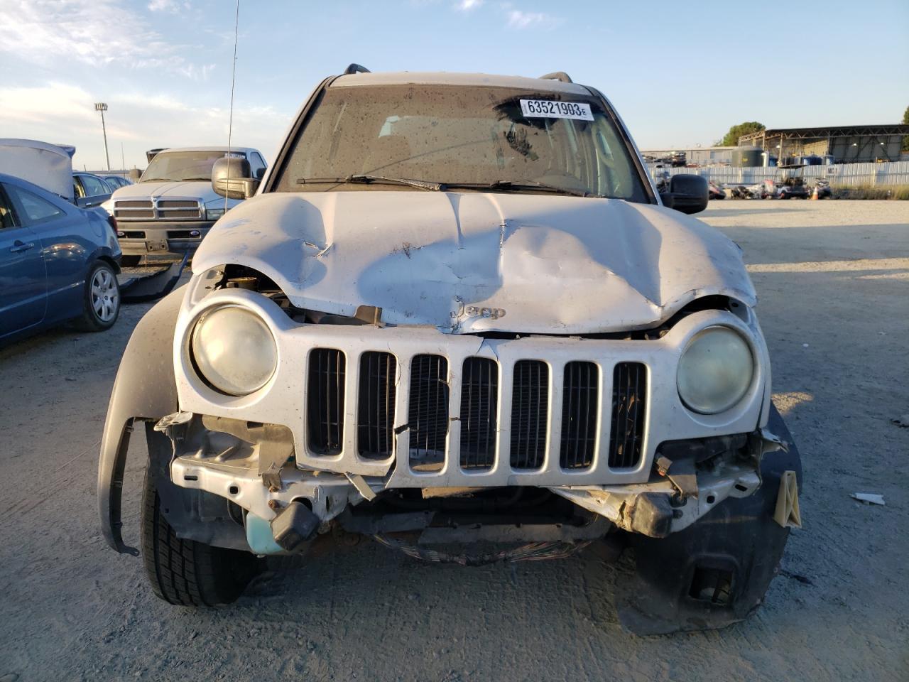 2002 Jeep Liberty Sport - Фото 5