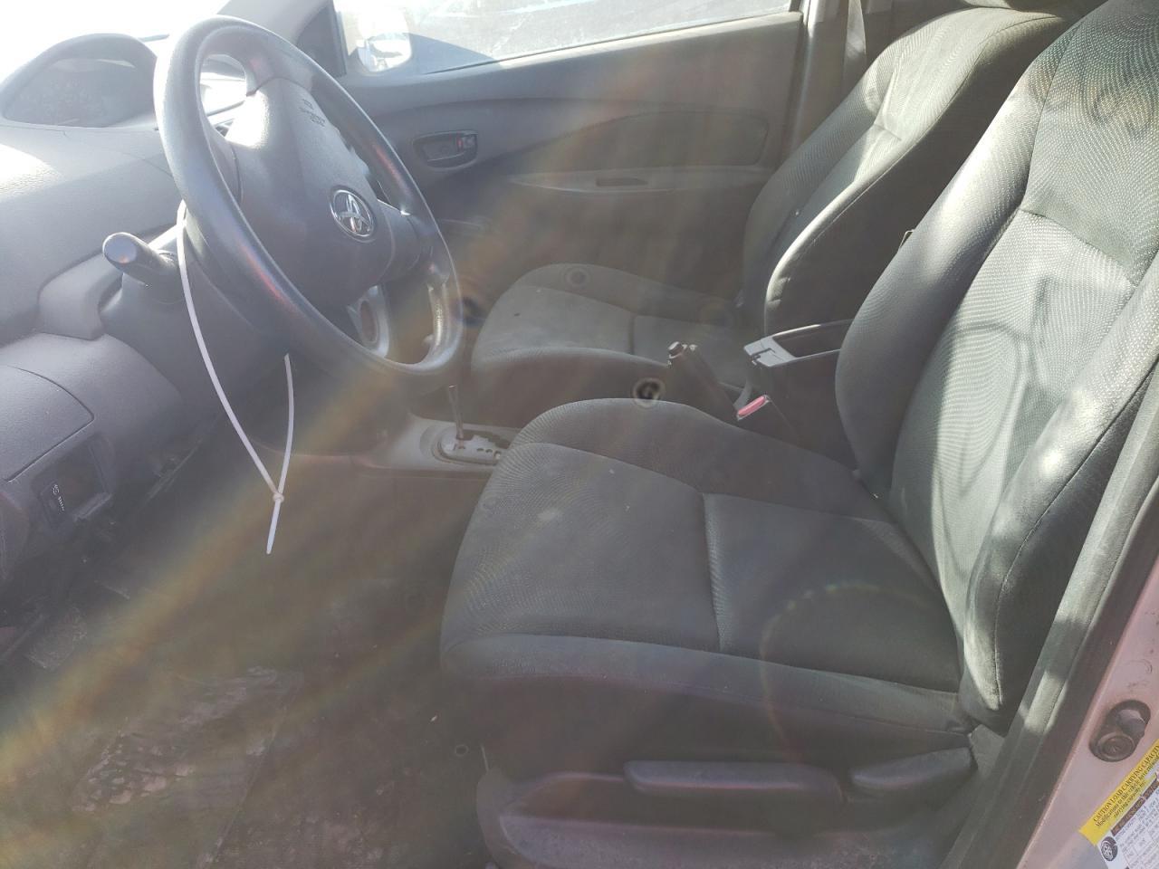 2009 Toyota Yaris - Image 7